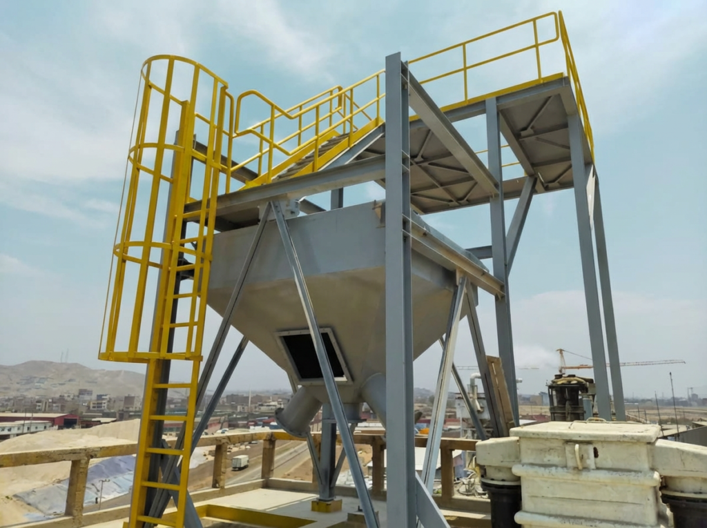 Implementación de Sistema de Transporte y Tolva para Proceso de Roca Fosfórica