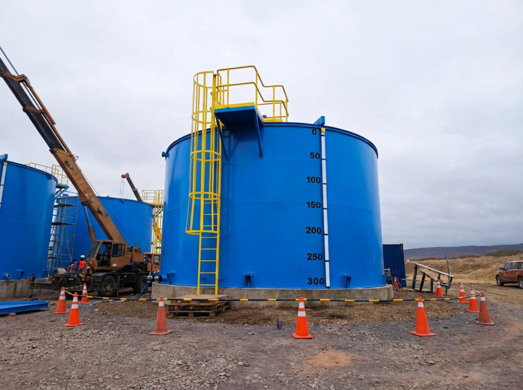 Tanque de almacenamiento de agua cianurada de 300 M3 Minera Veta Dorada